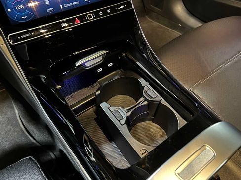 Certified 2026 Mercedes-Benz C 300 4MATIC Sedan image 33