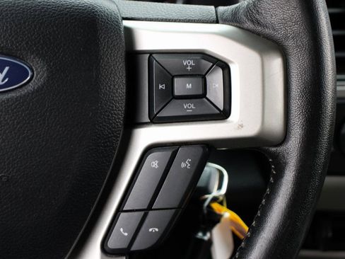 Used 2019 Ford F250 Lariat w/ Chrome Package AWD/4WD image 27