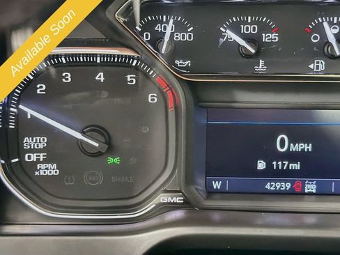 Used 2021 GMC Sierra 1500 SLE w/ X31 Off-Road Package AWD/4WD image 13