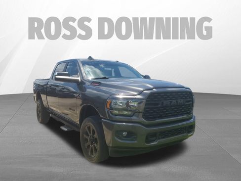 Used 2022 RAM 2500 Big Horn w/ Night Edition AWD/4WD image 3