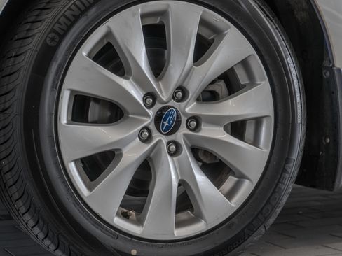 Used 2015 Subaru Legacy 2.5i Premium AWD/4WD image 31