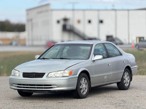 Used 2001 Toyota Camry CE image 6