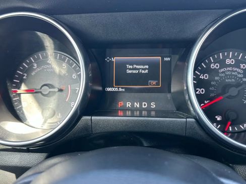 Used 2018 Ford Mustang Coupe image 16