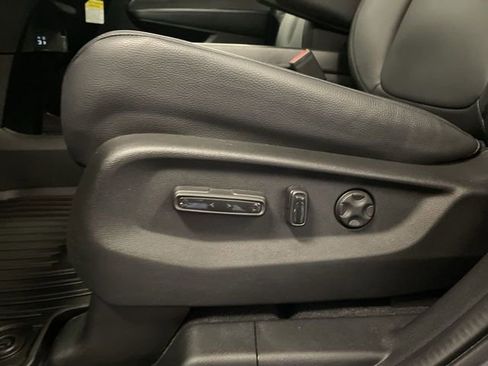 Certified 2025 Honda Odyssey EX-L image 12