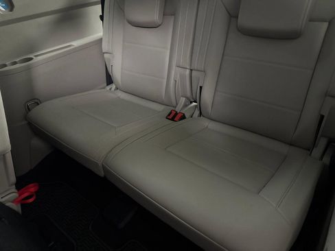 Used 2023 Volkswagen Atlas SE w/ Black Wheel Package image 14