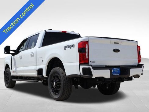 New 2026 Ford F250 XLT w/ XLT Premium Package AWD/4WD image 3
