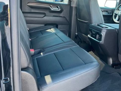 Used 2024 GMC Sierra 1500 SLT AWD/4WD image 10