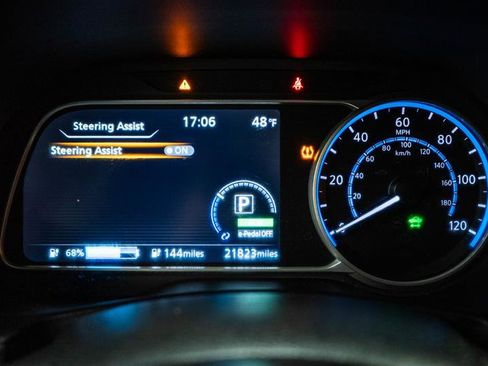 Used 2024 Nissan Leaf SV Plus image 15