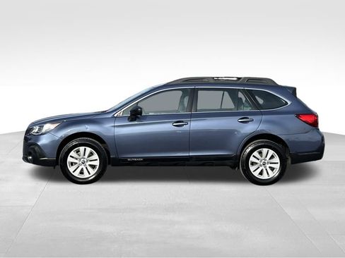 Used 2018 Subaru Outback 2.5i image 4