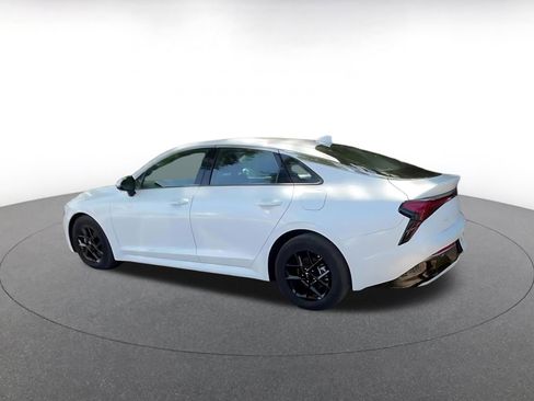 Used 2025 Kia K5 LXS image 11