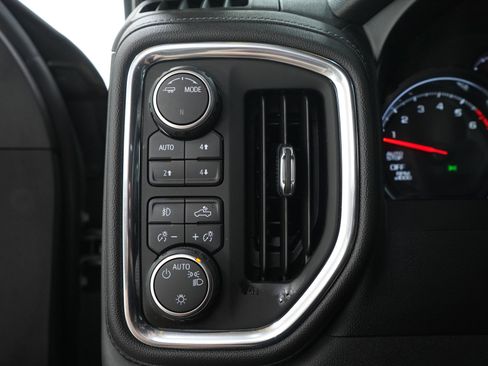 Used 2021 Chevrolet Silverado 1500 RST AWD/4WD image 26