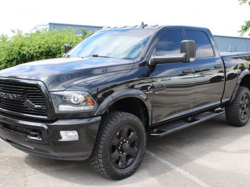 Used 2018 RAM 2500 Laramie w/ Sport Appearance Group AWD/4WD image 35