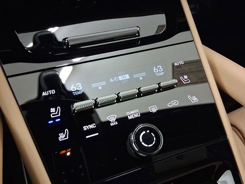 New 2025 Porsche Cayenne E-Hybrid image 17