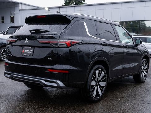 New 2026 Mitsubishi Outlander SEL image 6