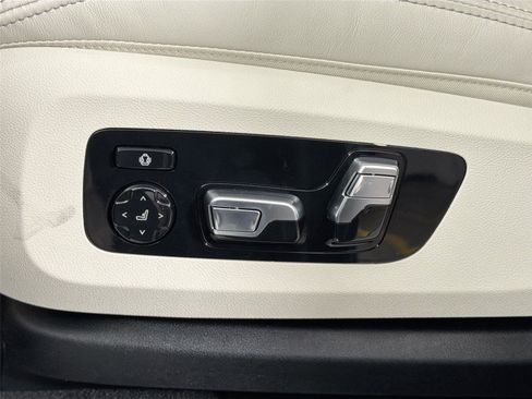 New 2026 BMW X5 xDrive40i w/ M Sport Package AWD/4WD image 20