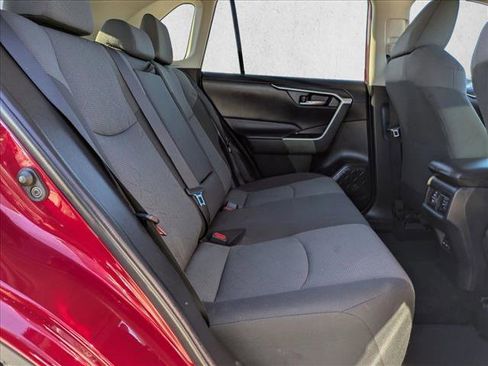 Used 2022 Toyota RAV4 XLE image 20