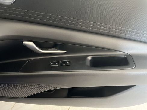 Used 2022 Hyundai Elantra SEL FWD image 52