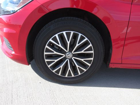 Used 2021 Volkswagen Jetta S image 4