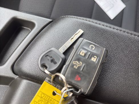 Used 2019 Chevrolet Silverado 1500 Custom Trail Boss w/ Custom Convenience Package image 37