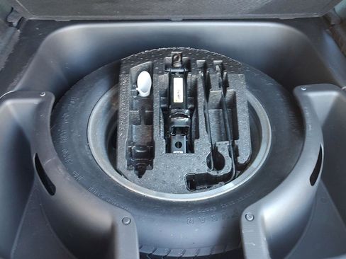 Used 2018 Jeep Grand Cherokee Laredo image 20