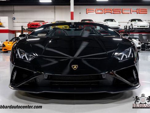 Used 2021 Lamborghini Huracan EVO image 13