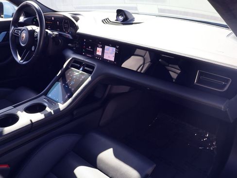 Certified 2023 Porsche Taycan GTS image 26