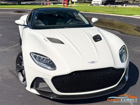 Used 2019 Aston Martin DBS Superleggera RWD image 65