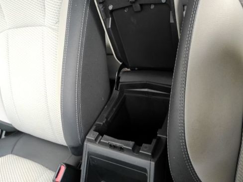 Used 2023 Subaru Forester Premium AWD/4WD image 50