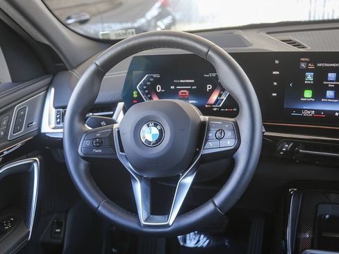 Used 2026 BMW X2 xDrive28i AWD/4WD image 11