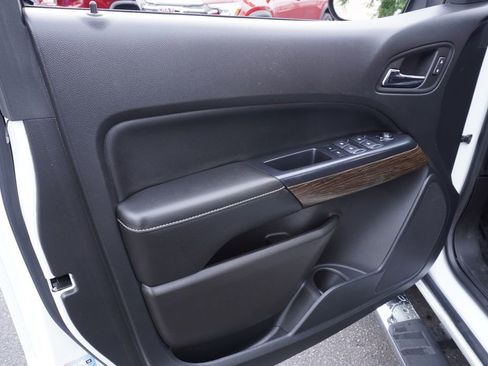 Certified 2020 GMC Canyon Denali image 14