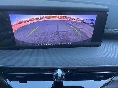 Used 2025 Nissan Murano SV image 14