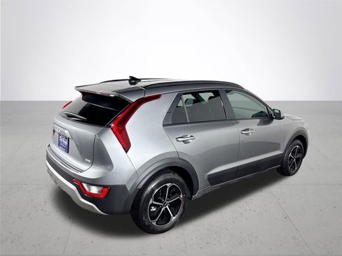 New 2026 Kia Niro LX image 6