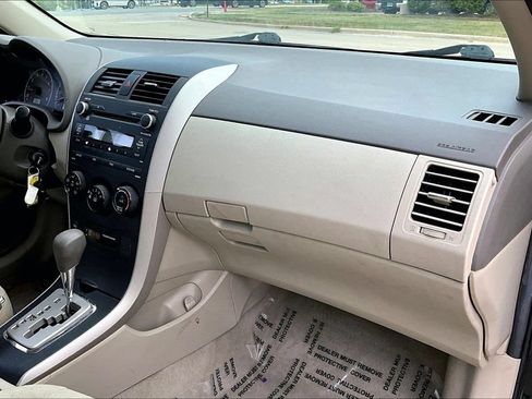 Used 2010 Toyota Corolla LE FWD image 23