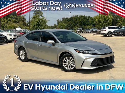 Used 2026 Toyota Camry LE FWD image 1