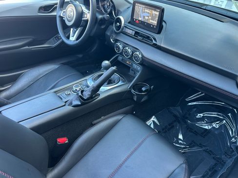 Used 2018 MAZDA MX-5 Miata Grand Touring image 26