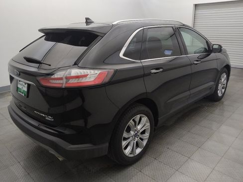 Used 2019 Ford Edge Titanium AWD/4WD image 9