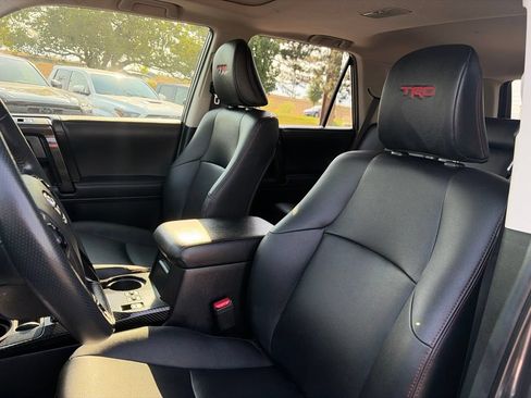 Used 2020 Toyota 4Runner TRD Off-Road Premium w/ Moonroof Package AWD/4WD image 26