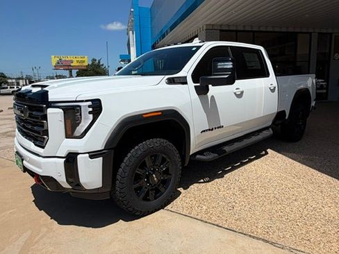 New 2026 GMC Sierra 2500 AT4 w/ LPO, Black Badging Package AWD/4WD image 5