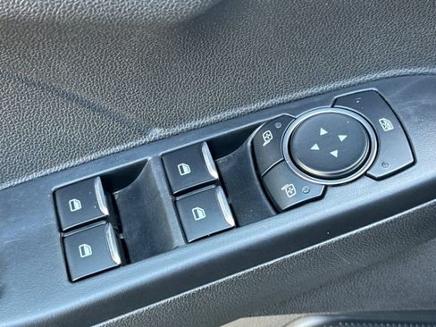 Used 2025 Ford Escape ST-Line FWD image 11