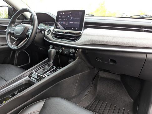 Used 2022 Jeep Compass Latitude image 20