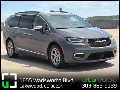 Used 2023 Chrysler Pacifica Limited