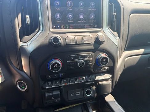 Used 2022 Chevrolet Silverado 2500 LTZ w/ LTZ Convenience Package AWD/4WD image 18
