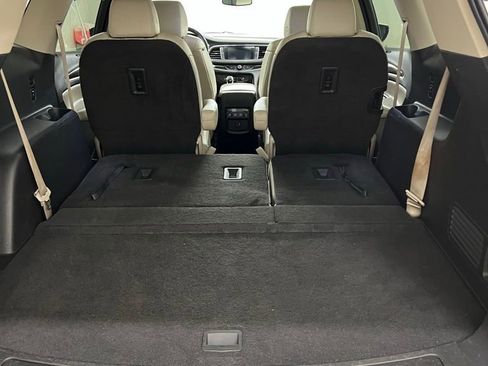 Used 2021 Buick Enclave Essence AWD/4WD image 13