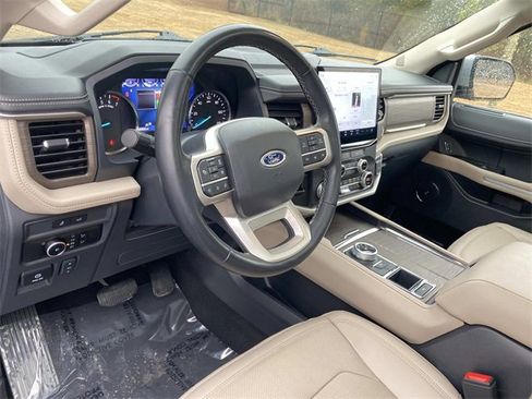Certified 2024 Ford Expedition Limited image 25