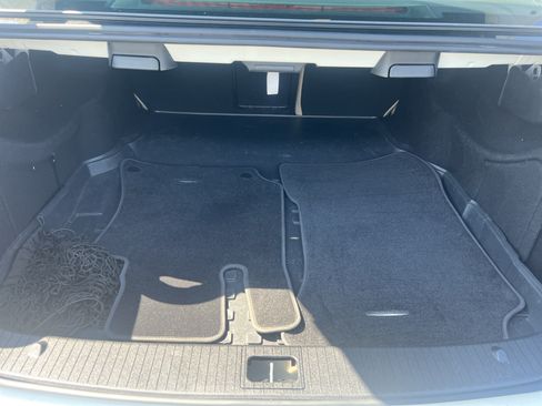 Used 2011 Mercedes-Benz E 350 BlueTEC Sedan image 34