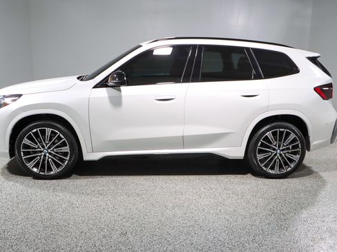 Used 2023 BMW X1 xDrive28i w/ Premium Package AWD/4WD image 10