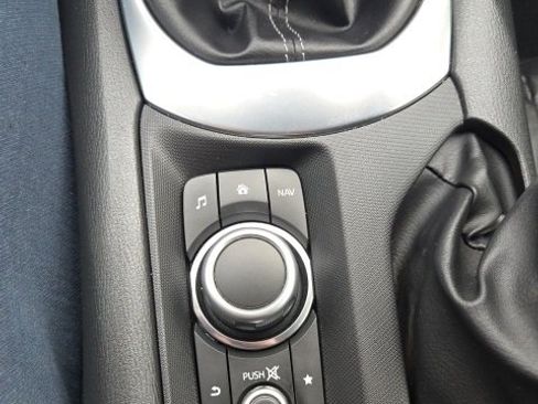 Used 2021 MAZDA MX-5 Miata Grand Touring image 16