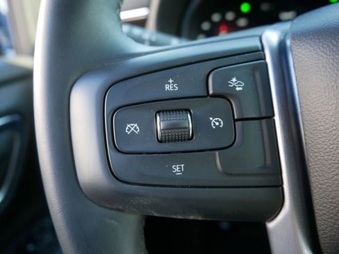 Used 2024 GMC Yukon SLE image 21