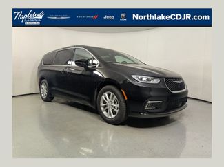 New 2026 Chrysler Pacifica Select video 1