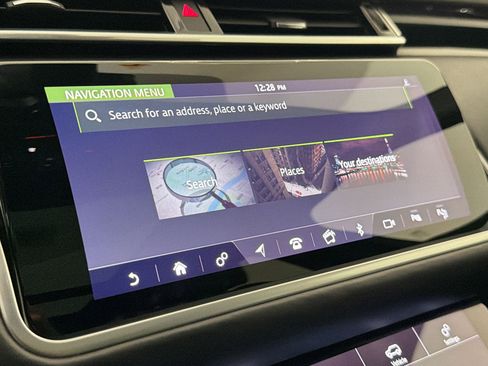 Used 2018 Land Rover Range Rover Velar R-Dynamic HSE AWD/4WD image 25